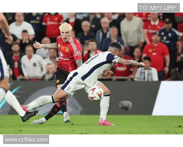 2017年巴特与斯拉维亚激战回顾：一场难忘的欧战对决与精彩瞬间