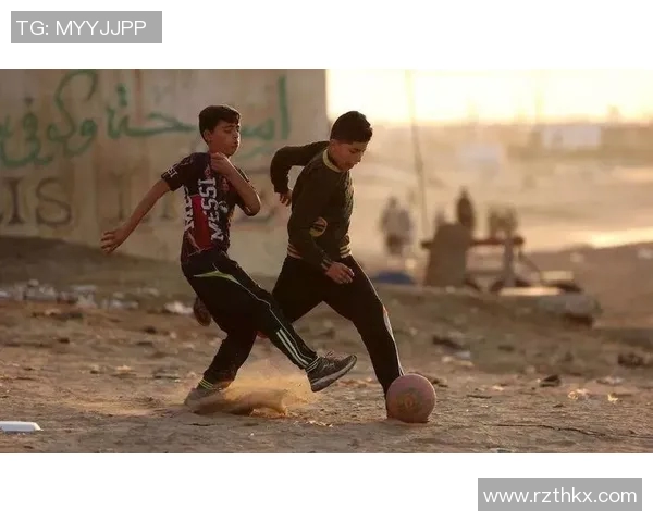 卢卡库的逆袭之路：从青涩小将到足坛巨星的成长故事