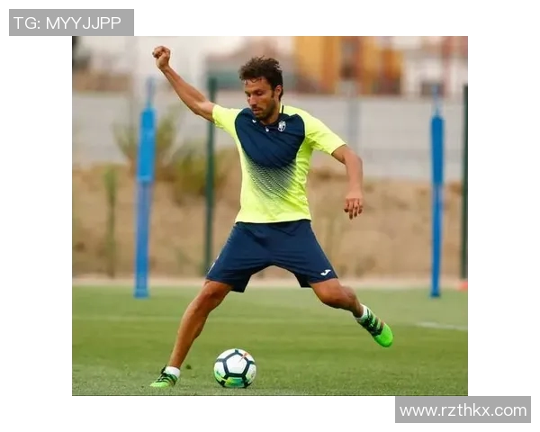 特内里费与维罗纳激战正酣谁能在这场对决中笑到最后 特内里费与维罗纳激战正酣谁能在这场对决中笑到最后