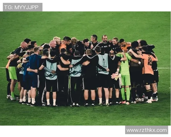 皮尔森与奥林匹亚科激战在即谁能在欧战中笑到最后 皮尔森与奥林匹亚科激战在即谁能在欧战中笑到最后