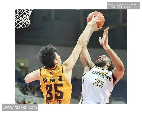 2017年CBA新疆队与天津队激战回顾精彩瞬间与战术分析