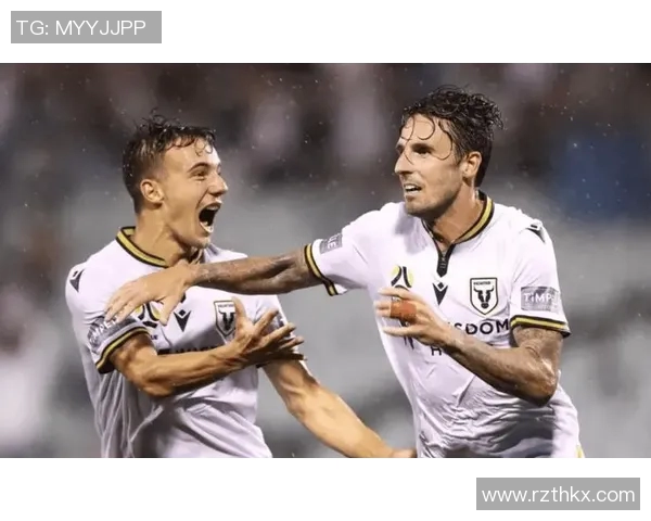 悉尼足球对决西悉尼流浪者激情碰撞展现澳超联赛魅力与竞争力