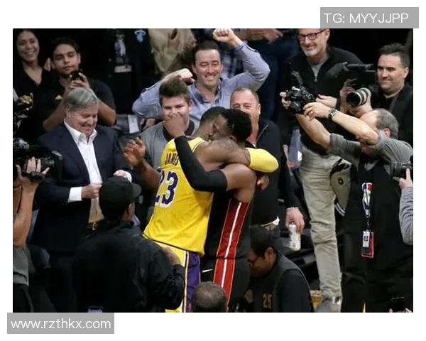 热火与湖人巅峰对决最佳时刻回顾与精彩瞬间分析 热火与湖人巅峰对决最佳时刻回顾与精彩瞬间分析