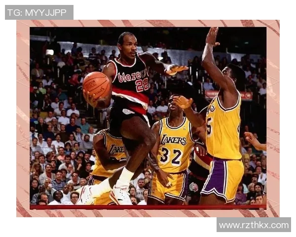 篮球明星jy的传奇之路与奋斗故事揭示了运动员背后的不为人知的辛酸与荣耀